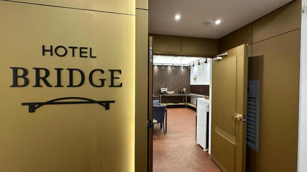 Hotel Bridge Seoul Exterior photo