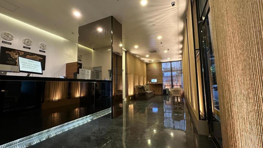 Hotel Bridge Seoul Exterior photo
