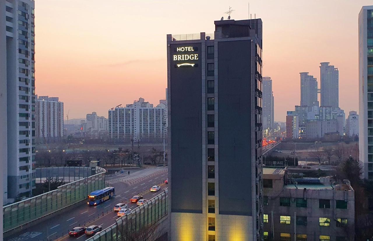 Hotel Bridge Seoul Exterior photo